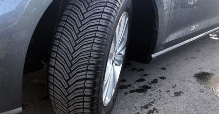 Opony całoroczne są coraz popularniejsze. Jakie są ich wady i zalety?