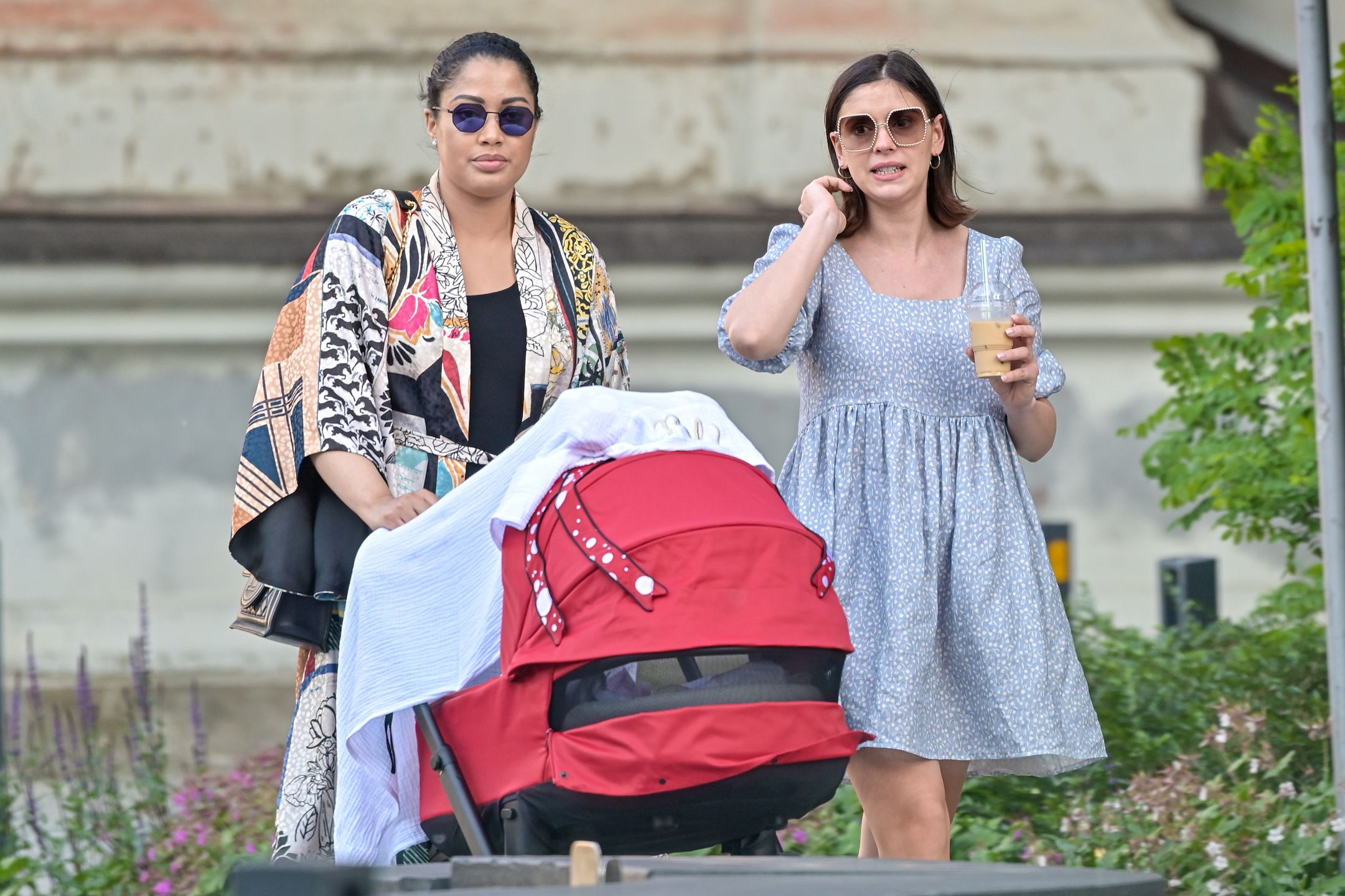 Patricia Kazadi, Klaudia Helejcio