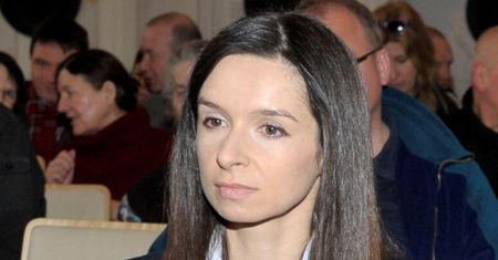 Miała 20 lat, gdy wzięła ślub. Po rozwodzie ujawniono niewygodne fakty