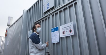 Koronawirus w Polsce. Fabryka FCA w Tychach przedłuża wstrzymanie prac do 10 maja