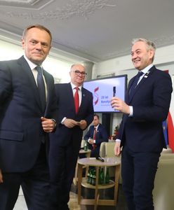 Tusk ma się spotkać z liderami partii opozycyjnych. Trwa dopinanie "paktu senackiego" po burzy Biedronia