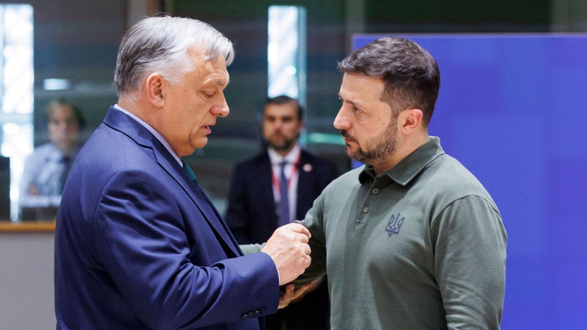 European Summit Meeting
BRUSSELS, BELGIUM - JUNE 27: Hungarian Prime Minister Viktor, leader of the right-wing populist Fidesz Mihaly Orban (L) talks with the President of Ukraine Volodymyr Zelenskyy (R) in the Europa building prior the start of the meeting on June 27, 2024 in Brussels, Belgium. Volodymyr Zelensky is the sixth president of Ukraine since 2019. The meeting will be an opportunity to discuss the situation on the ground, but also take note of some achievements since the last meeting. (Photo by Thierry Monasse/Getty Images)
Thierry Monasse
far-right, right-wing populism, hungarian, right-wing, national conservatism, ukrainian, viktor orbán