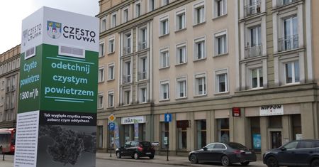 Częstochowa. Zachłysnąć się świeżym powietrzem, specjalny filtrator stanął w centrum miasta