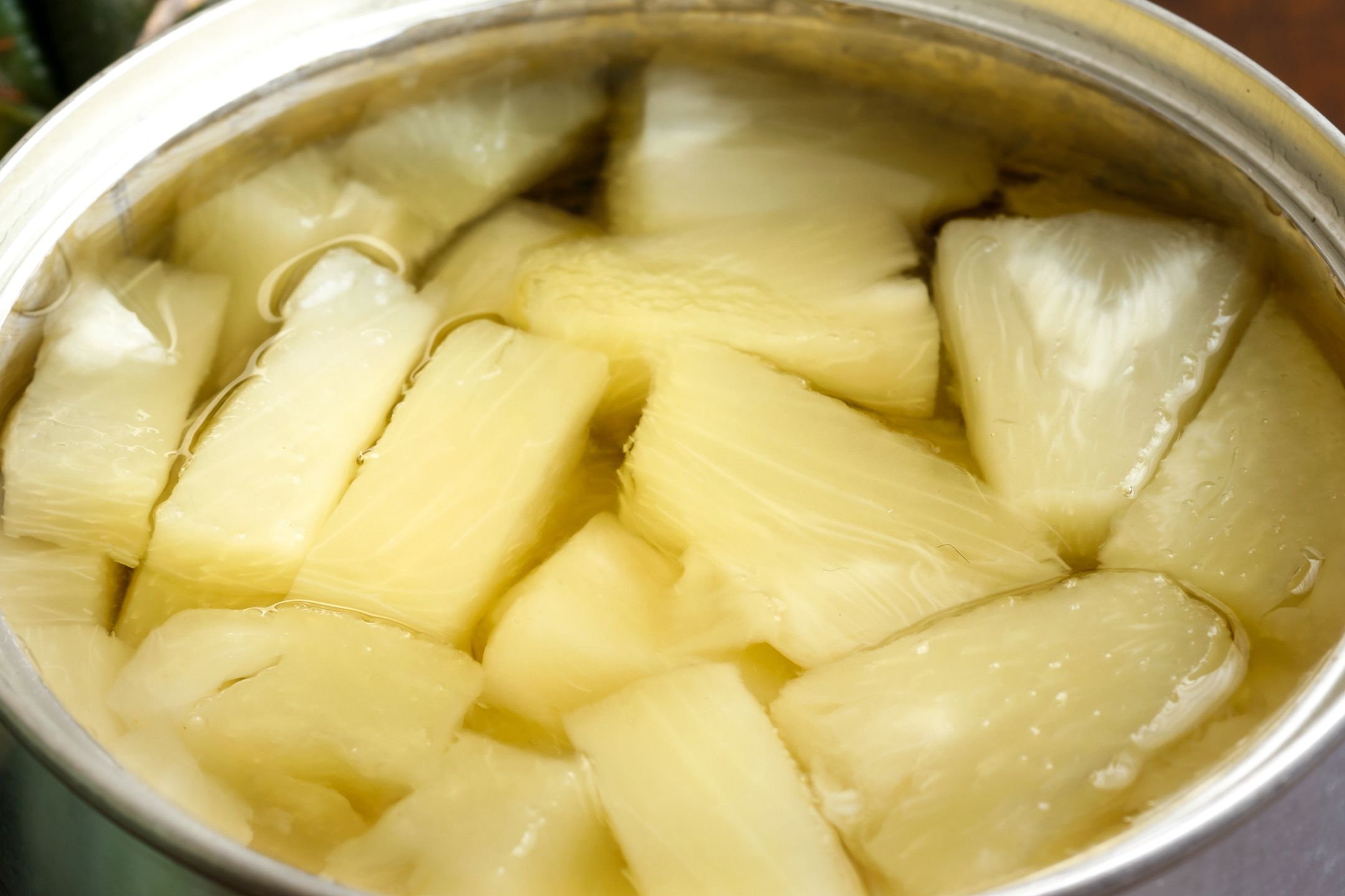 Ananas z puszki