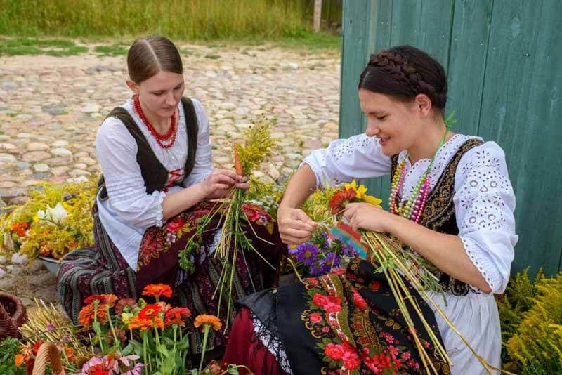 Wicie wianków Muzeum Wsi Lubelskiej