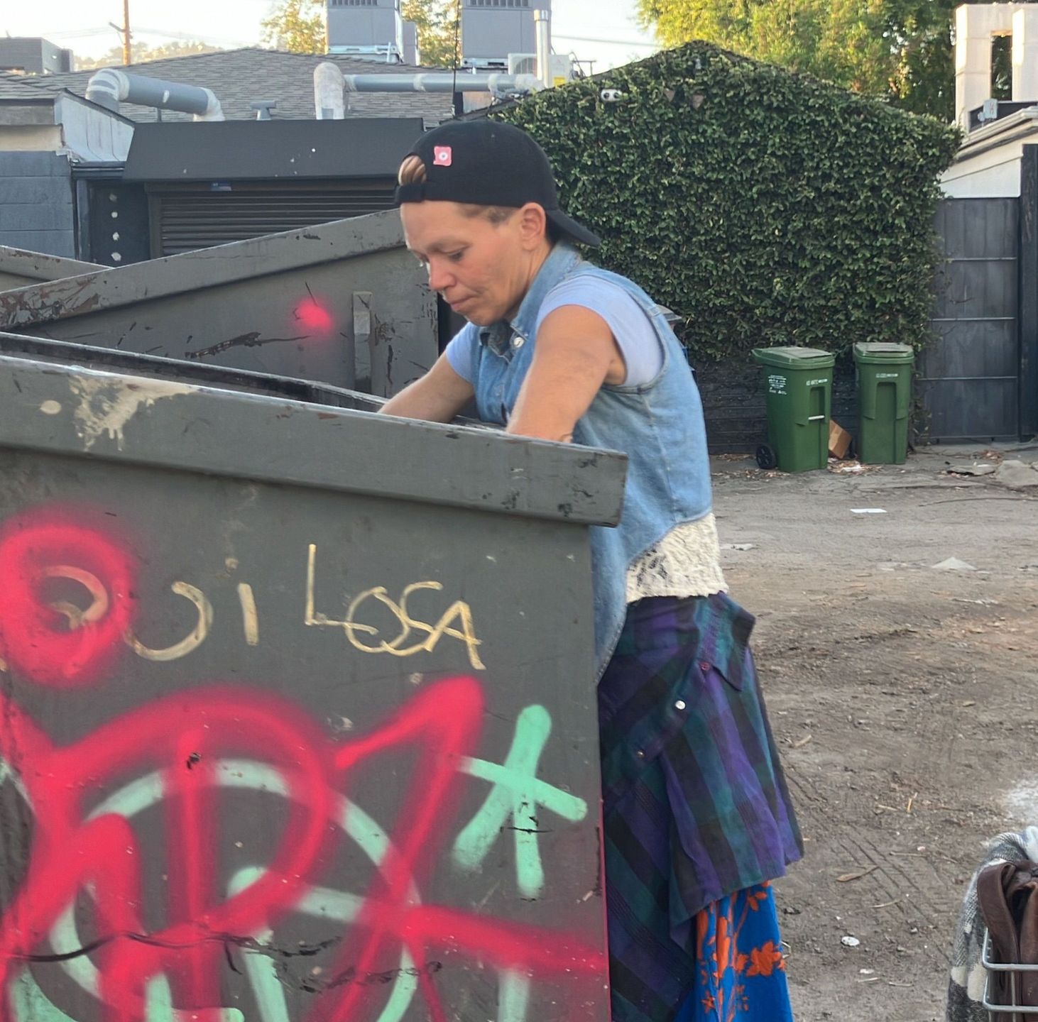 PREMIUM EXCLUSIVE Loni Willison's Struggles Continue, Former Actress Has No Plans To Leave The Streets
Luis / X17 / Forum
Expose, Homeless, Rough, ;Loni Willison, Jeremy Jackson, Baywatch;Shopping Cart, Dumpster