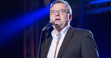 Wymowny komentarz. Nie wytrzymał i zaśpiewał o kolegach z Trójki