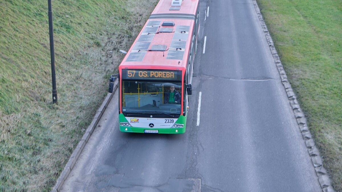 Autobus przegubowy na linii nr 57 MPK Lublin