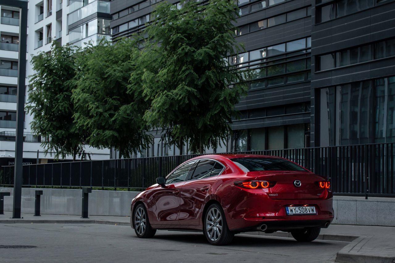 Mazda 3 Sedan