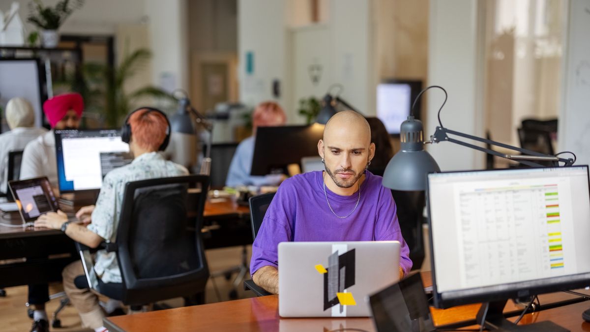 Sztuczna inteligencja i ChatGPT zmienią rynek pracy? Naukowcy odpowiadają (zdj. ilustracyjne)