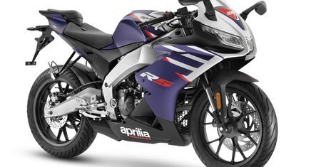 Aprilia będzie robiła tańsze modele 300 cm3. Mają trafić też do nas