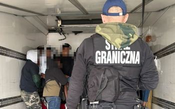 Odkrycie na A2. Sprawdzili ciężarówkę. "Pełna migrantów"