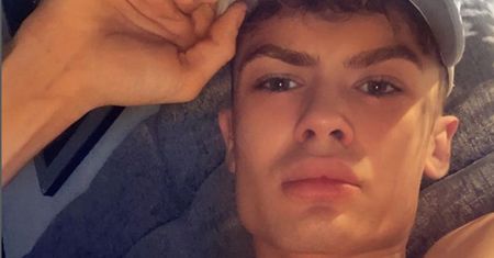 Zrobił sobie "tureckie zęby". "Wyglądam jak rekin"