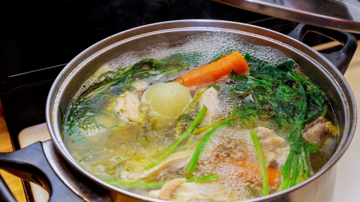 Rosół jest zdecydowanym królem wśród polskich zup / zdjęcie ilustracyjne