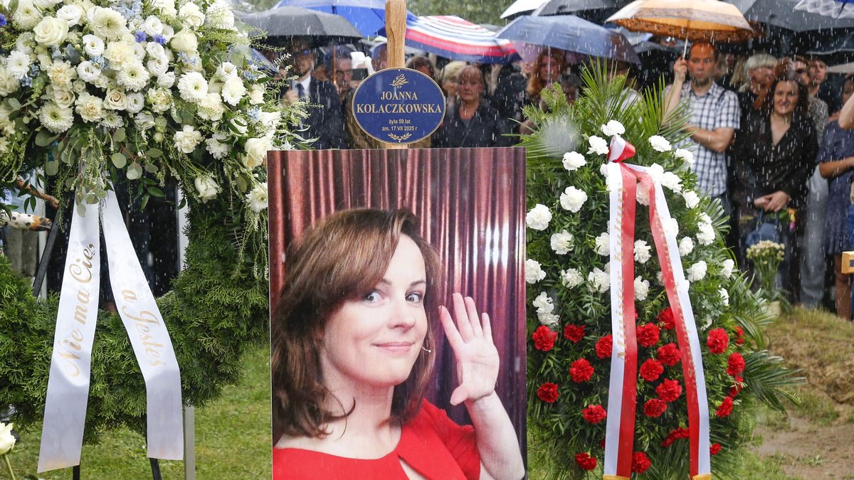 Grób Joanny Kołaczkowskiej na Powązkach Wojskowych