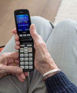 Telefony dla seniorów. Łatwy sposób na kontakt z bliskimi