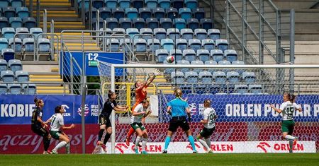 Finał Orlen Pucharu Polski kobiet w piłce nożnej w Lublinie. Trofeum dla GKS Katowice