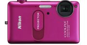Nikon COOLPIX S1200pj - kompakt z projektorem, który lubi "jabłka"