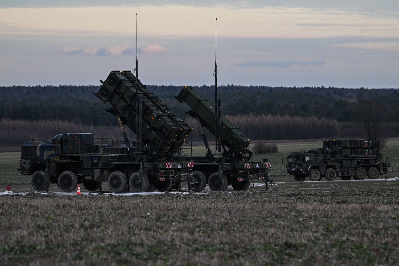 Niemiecka bateria systemu Patriot podczas tymczasowego rozlokowania w Polsce w 2023 r.