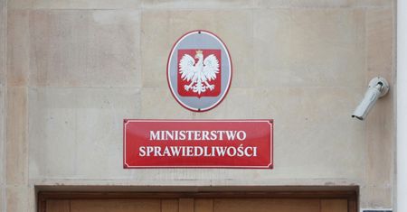 Awaria systemu płatności. Problemy w KRS i księgach wieczystych