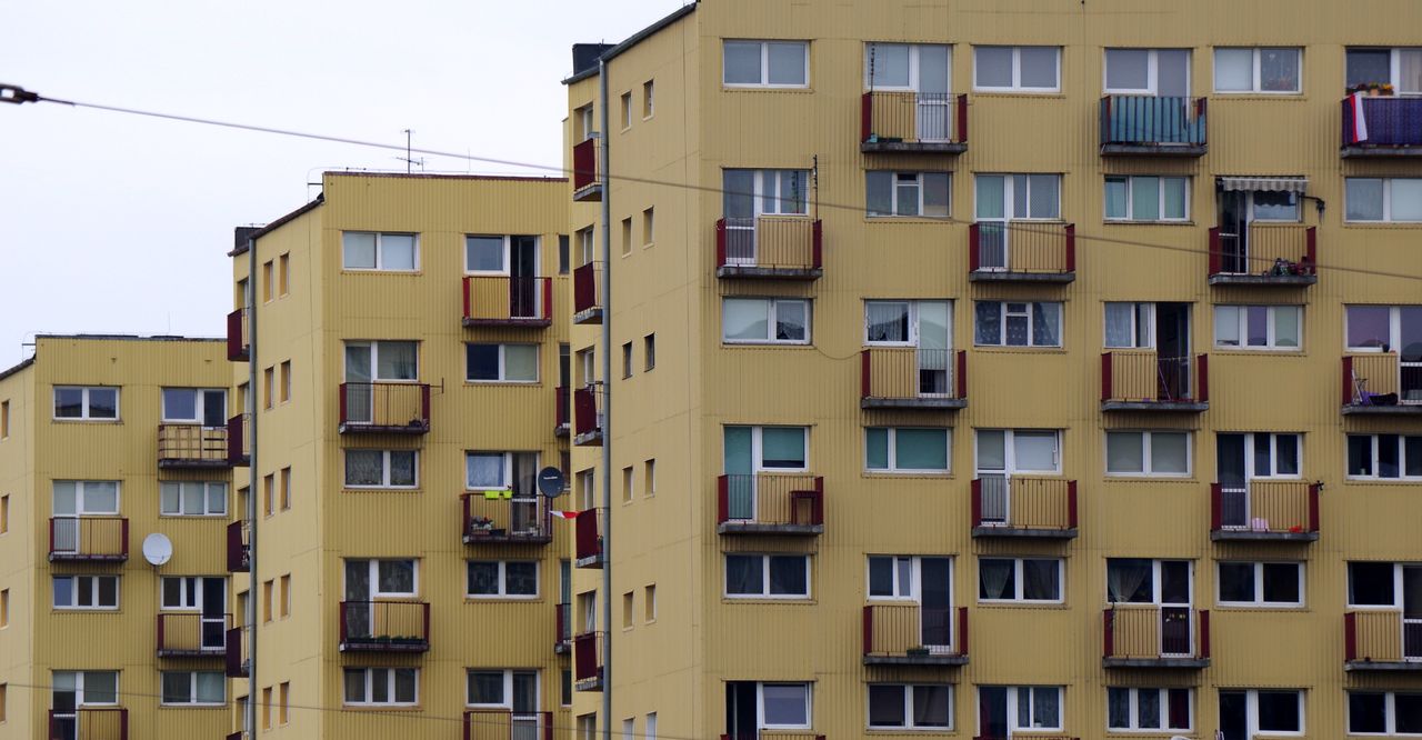 To już plaga w blokach. Policjantka mówi, jak się chronić