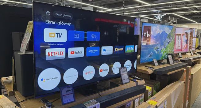 Polacy spędzają przed telewizorami mniej czasu. Streaming stoi w miejscu