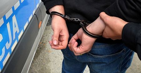 28-latek zrobił świństwo siostrze. Nie dorósł do bycia wujkiem