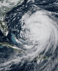 Huragan Erin zagraża Karolinie Północnej. Ewakuacje i ostrzeżenia