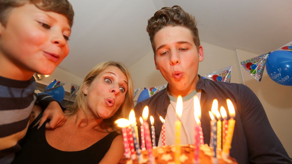 Ile powinno się dać chrześniakowi na 18. urodziny?