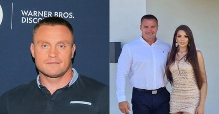 Krzysztof Radzikowski z "Gogglebox..." pluska się z ukochaną, a internauci biadolą: "Full make up na plaży?" (FOTO)