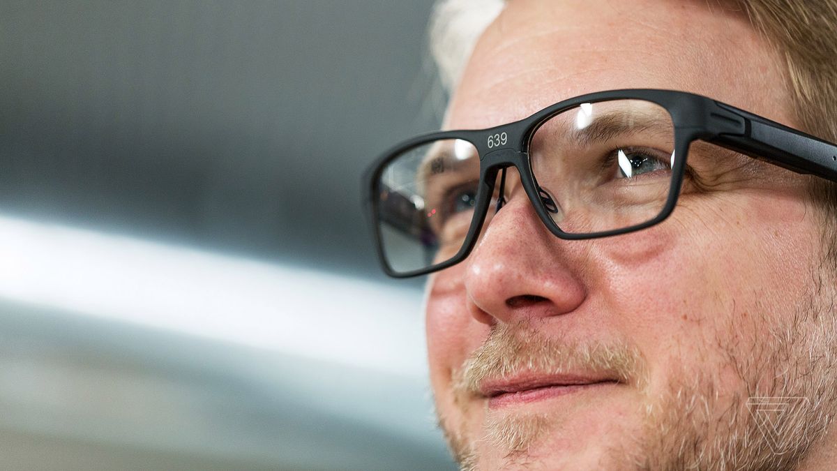 Intel Vaunt - inteligentne okulary, które wyglądają zwyczajnie 1