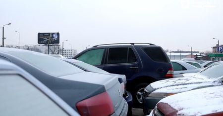 Kraków pozbył się aut. Klasa S za 30 tys. zł, audi za 3 tys. zł. Był haczyk