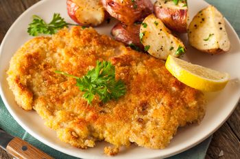 Delikatne mięso i wolne od antybiotyków. Kotlety z niego smakują rewelacyjnie i są mięciutkie