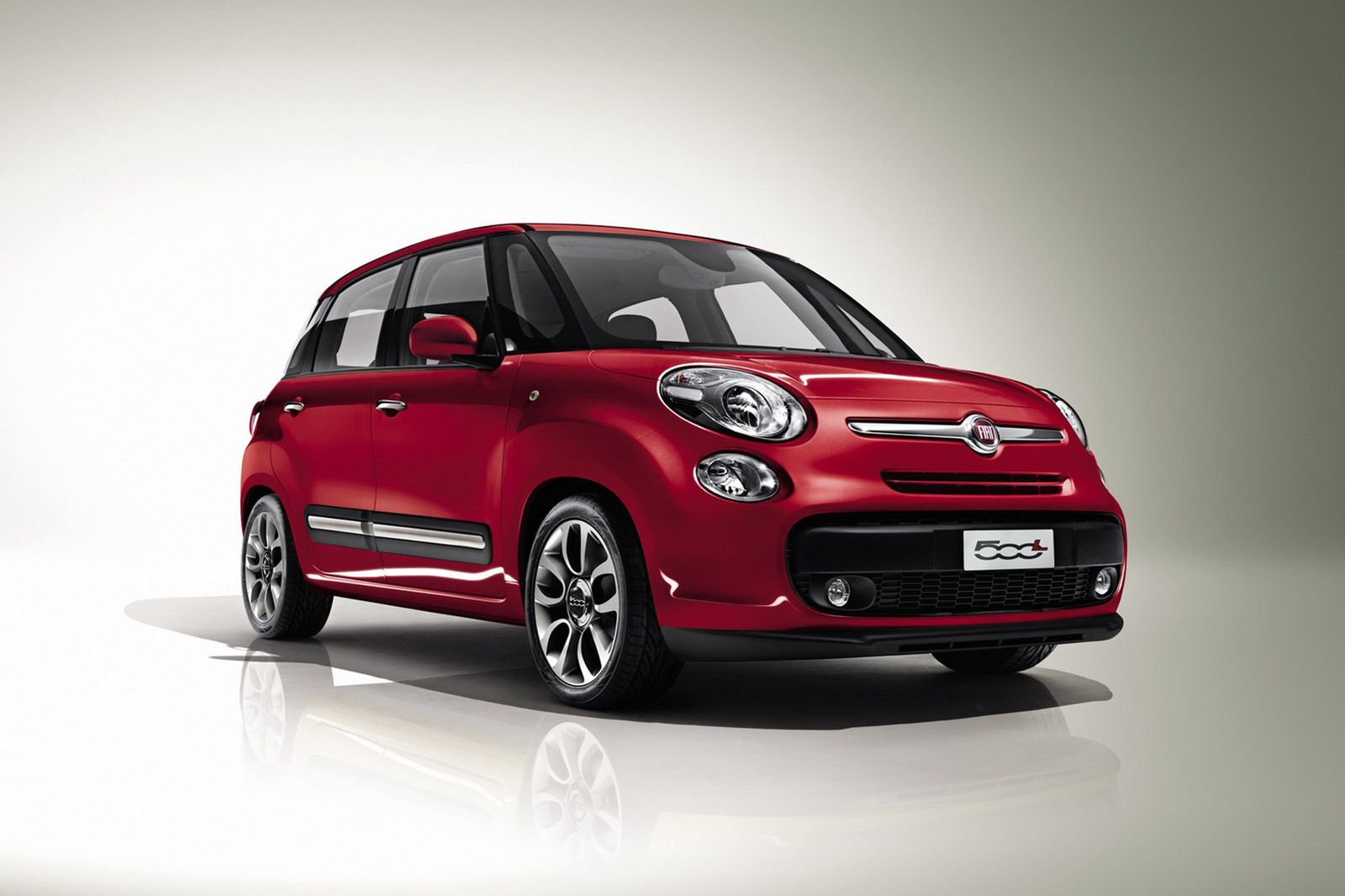 Fiat 500L - obszerna galeria zdjęć 13
