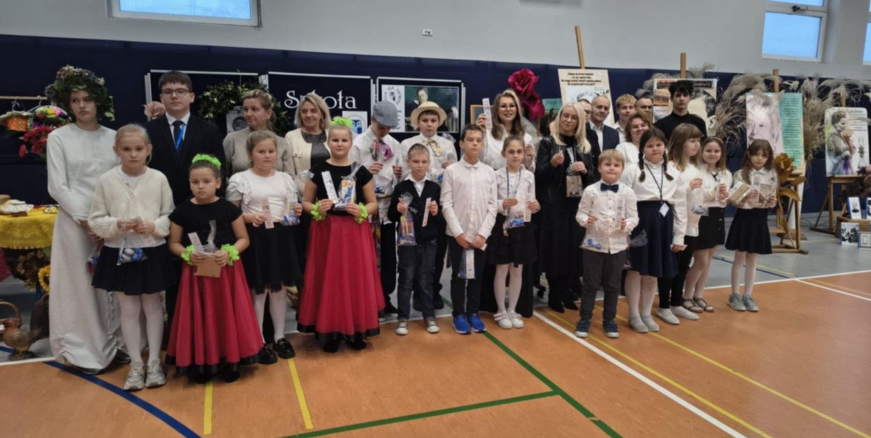 Kruszyn: Uczniowie przenieśli szkołę do świata Reymonta