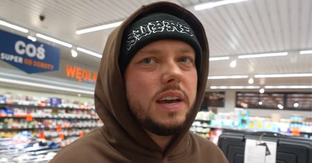 Książulo wypuścił nowy merch. Nie uwierzycie, ile kosztują bluzy i skarpety