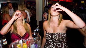 "Alkoholowa twarz" znika od razu. "To pierwszy zauważalny sygnał poprawy"