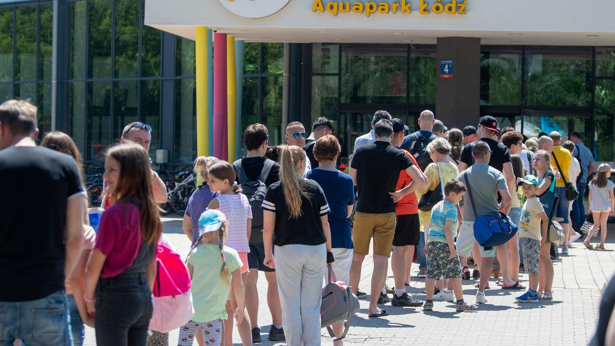 kolejkaGrzegorz Micha�owskiAquapark Fala, basen, k�pielisko, kolejka