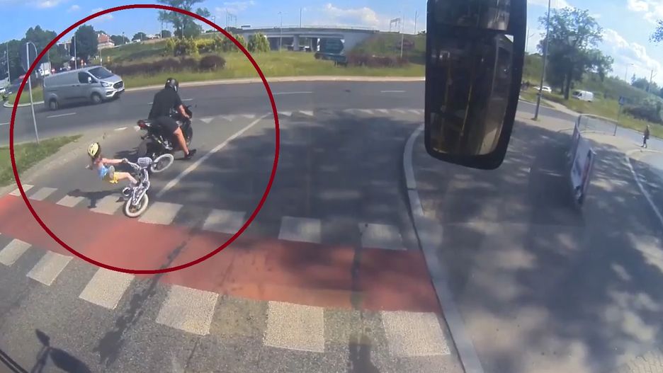 Olsztyn.36-letni motocyklista potrącił na pasach 6-letnią rowerzystkę 