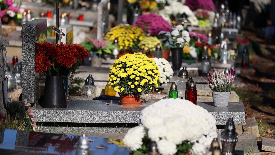 Kwesta i zmiany w organizacji ruchu przy cmentarzu