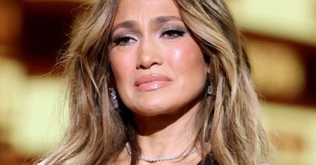 Jennifer Lopez doświadczyła ataku paniki. "Byłam całkowicie sparaliżowana"