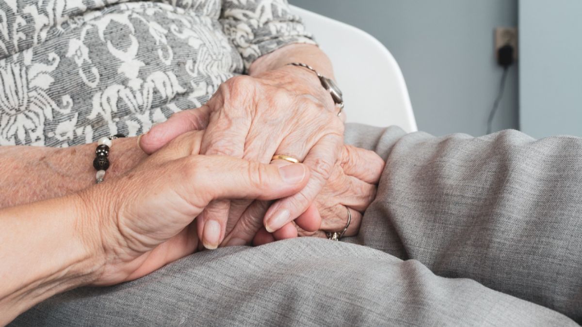 Dodatkowe 700 zł dla seniorów: kto może je otrzymać?