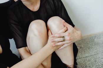 Chcą "zagłodzić" raka. Wierzą, że trzeba odstawić cukier i mięso