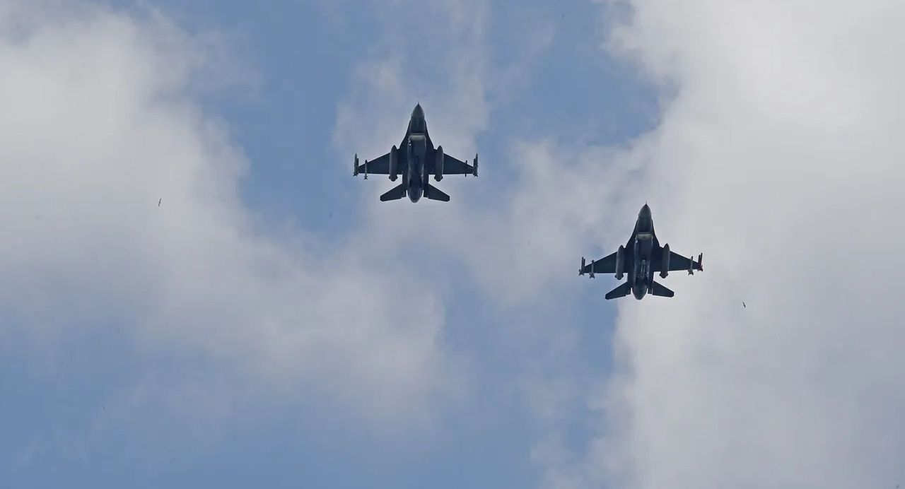 F-16, illustrative photo