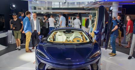 Premiera na otwarcie salonu. W McLaren Warszawa mogłem z bliska zobaczyć nowego GT