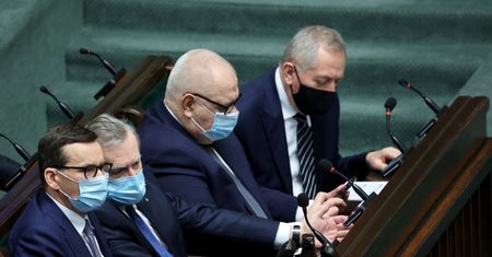 Politycy stracili na Polskim Ładzie. Dostaną specjalną ulgę?