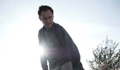 Nowy miniserial „Dzień trzeci” z Judem Law i Naomi Harris od 15 września w HBO i HBO GO (wideo)