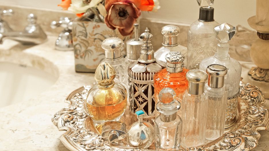 Perfumy w łazience