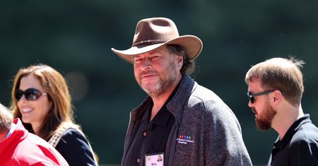 Pracownicy Salesforce muszą chodzić do biura, ale prezes nie chce. To do niego "nie pasuje"