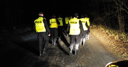 Wyszedł na grzyby. Znaleziono prawie nagie ciało